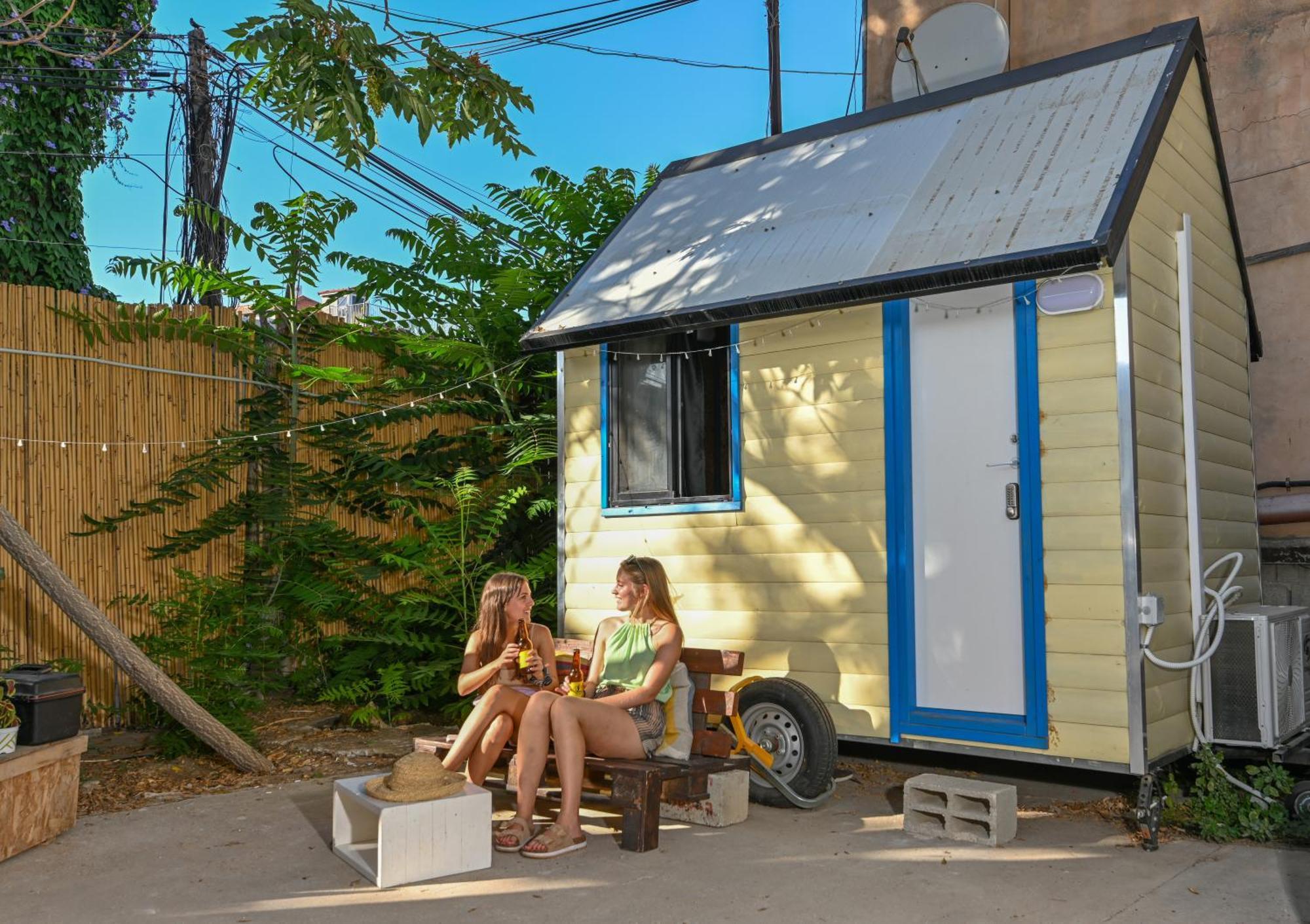 Caravan Hostel Tel Aviv By Roger Age 18-45 Luaran gambar