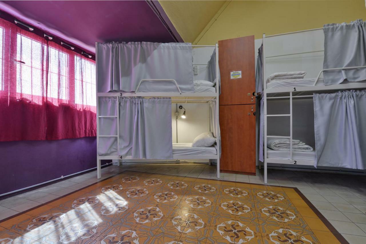 Caravan Hostel Tel Aviv By Roger Age 18-45 Luaran gambar