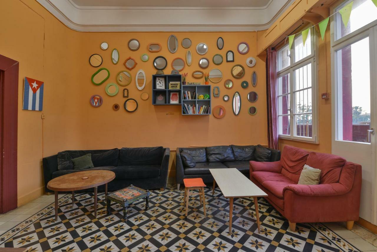 Caravan Hostel Tel Aviv By Roger Age 18-45 Luaran gambar